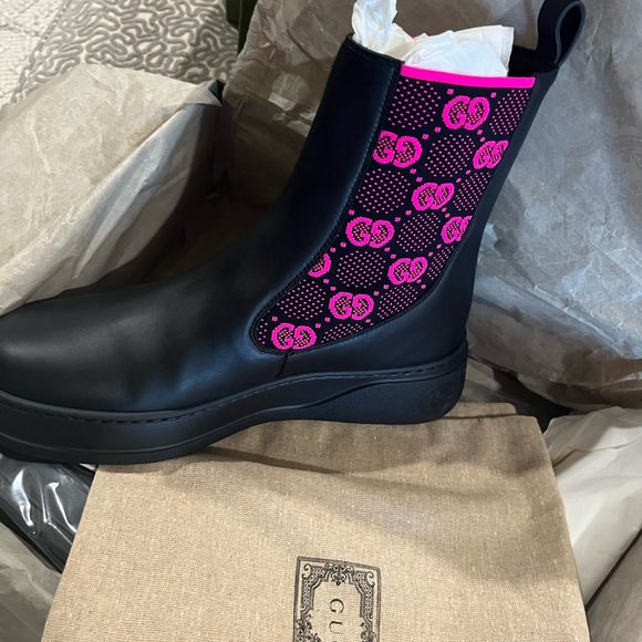 NWT Gucci Chelsea Boots size 41 - Picture 5 of 5